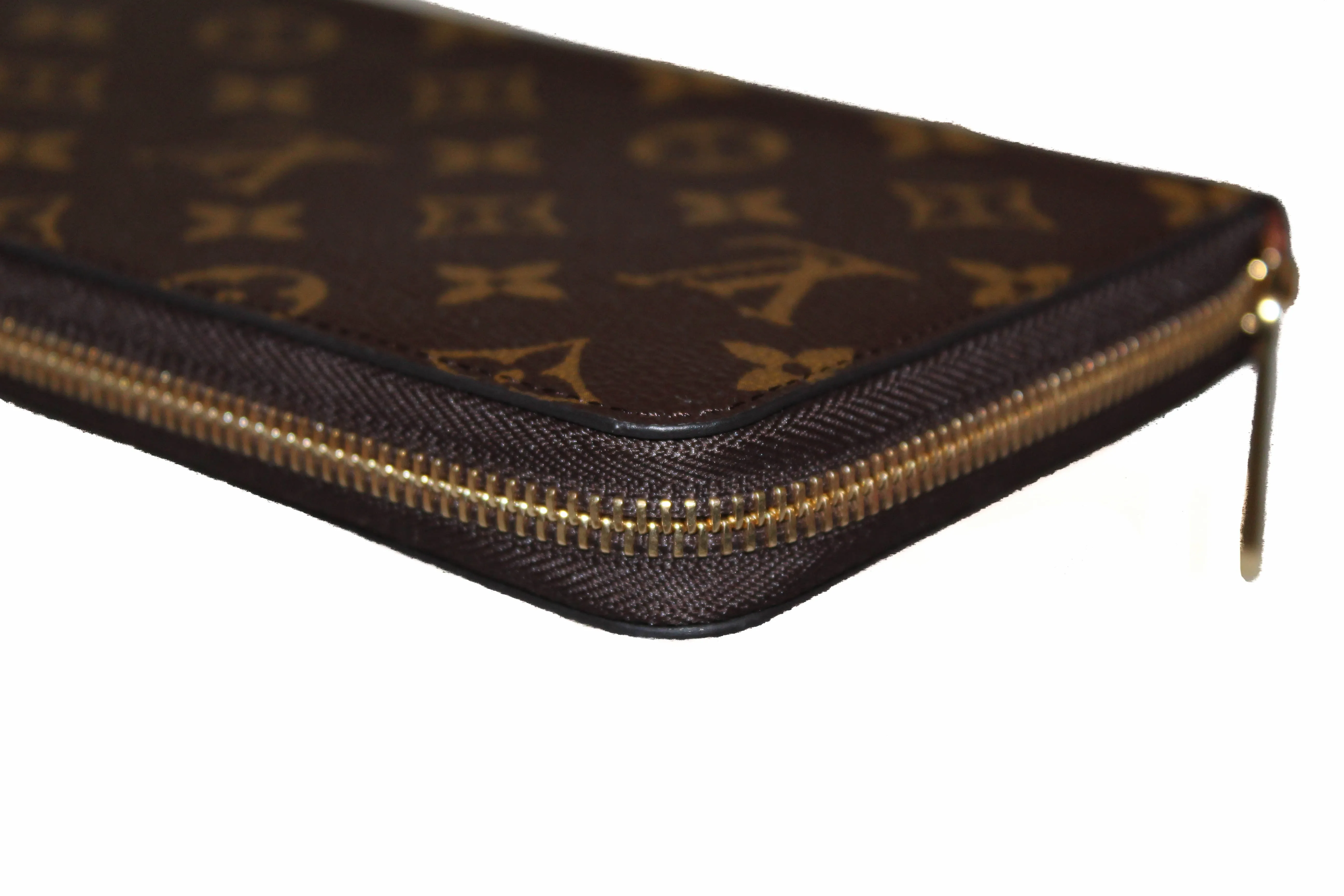 Authentic New Louis Vuitton Classic Monogram Zippy Organizer Wallet