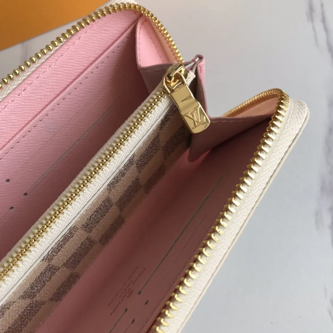 CE - New Wallets LUV 019