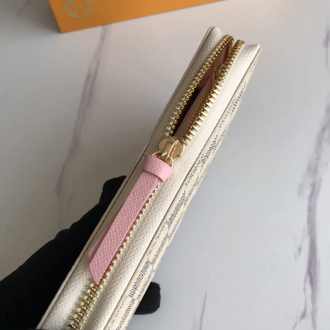 CE - New Wallets LUV 019