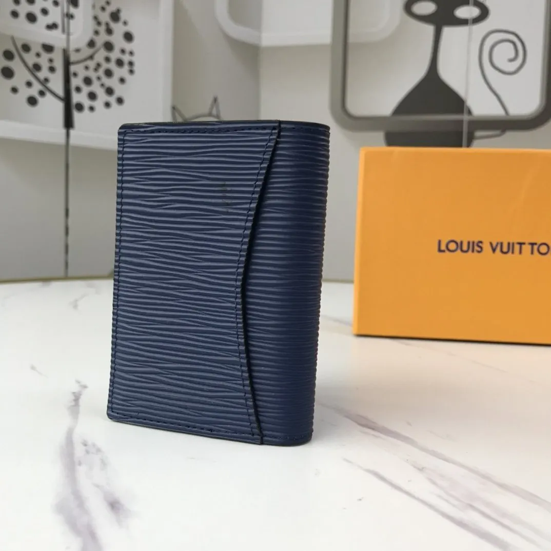 CE - New Wallets LUV 079