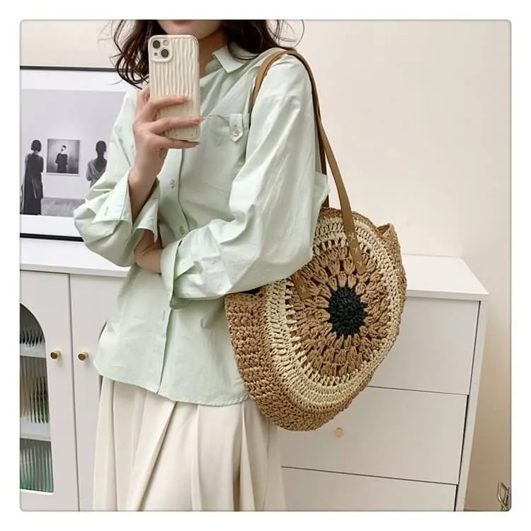 Extra Large Circle Straw Beach Bag With Zipper -Showtown