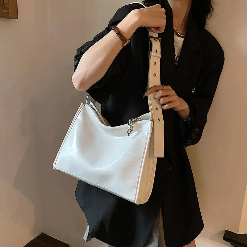 Small Silver Shoulder Bags for Women Designer Fashion Handbags Trend Leather Underarm Shoulder Side Ladies Crossbody Bag